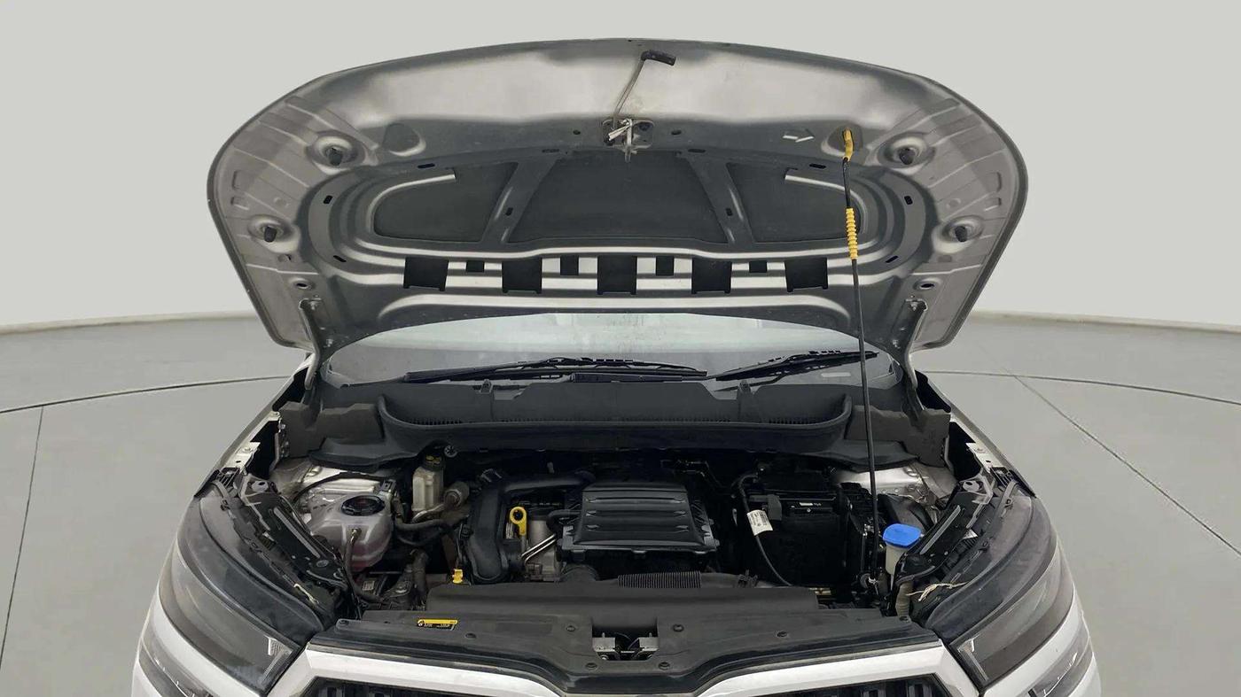 2021 Skoda KUSHAQ ACTIVE 1.0L TSI MT, Petrol, Manual, 47,658 km, Open Bonet