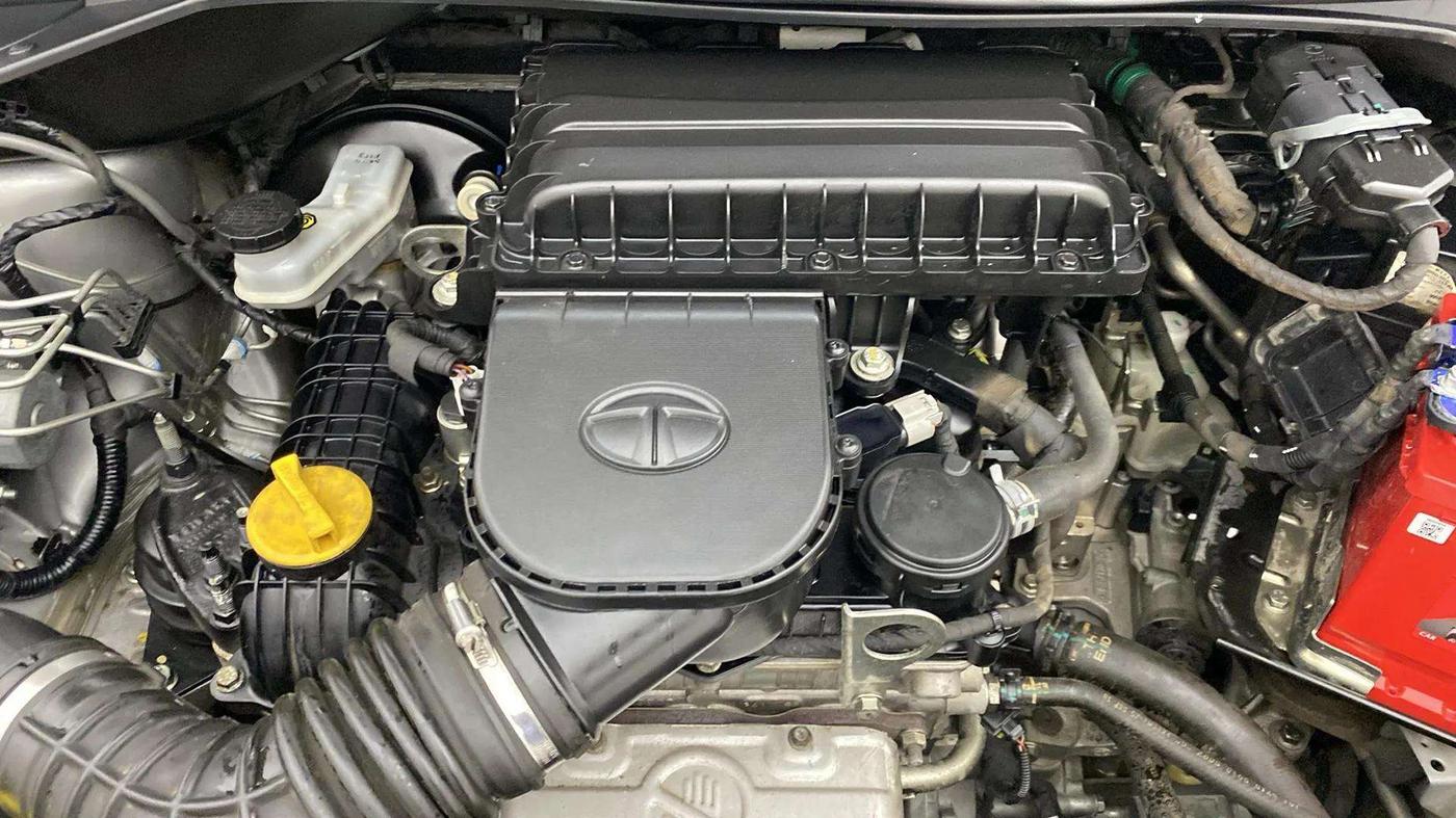2018 Tata Tiago XZA PETROL, Petrol, Automatic, 11,877 km, Engine View