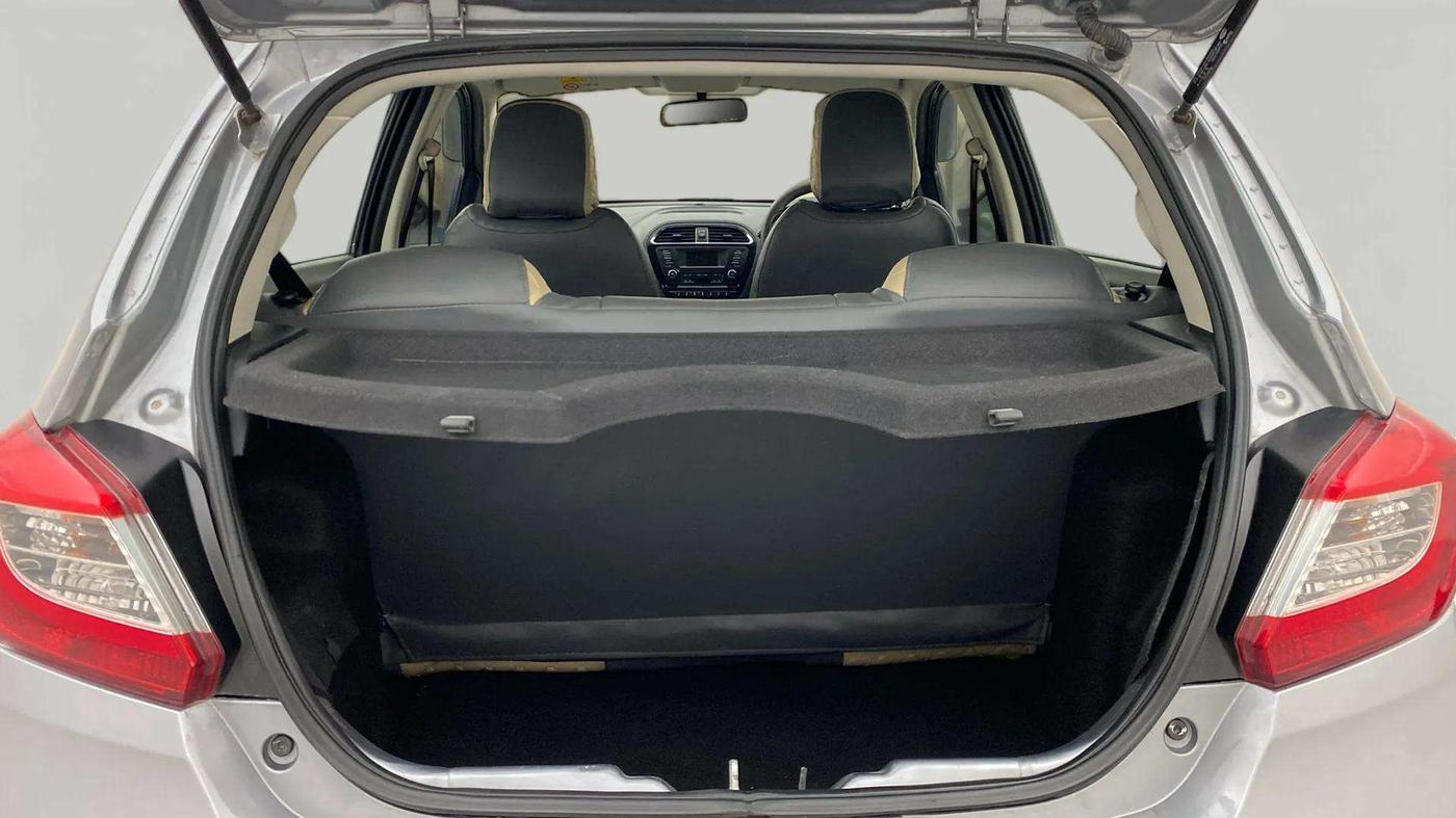 2018 Tata Tiago XZA PETROL, Petrol, Automatic, 11,877 km, Boot Inside