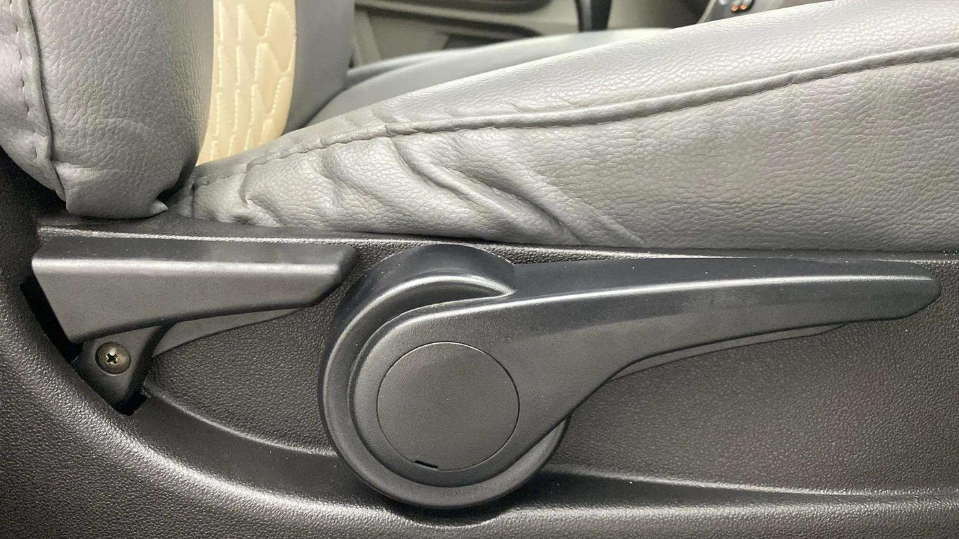 2018 Tata Tiago XZA PETROL, Petrol, Automatic, 11,877 km, Driver Side Adjustment Panel