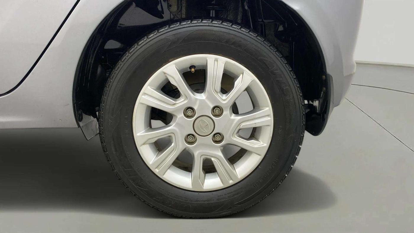 2018 Tata Tiago XZA PETROL, Petrol, Automatic, 11,877 km, Left Rear Wheel
