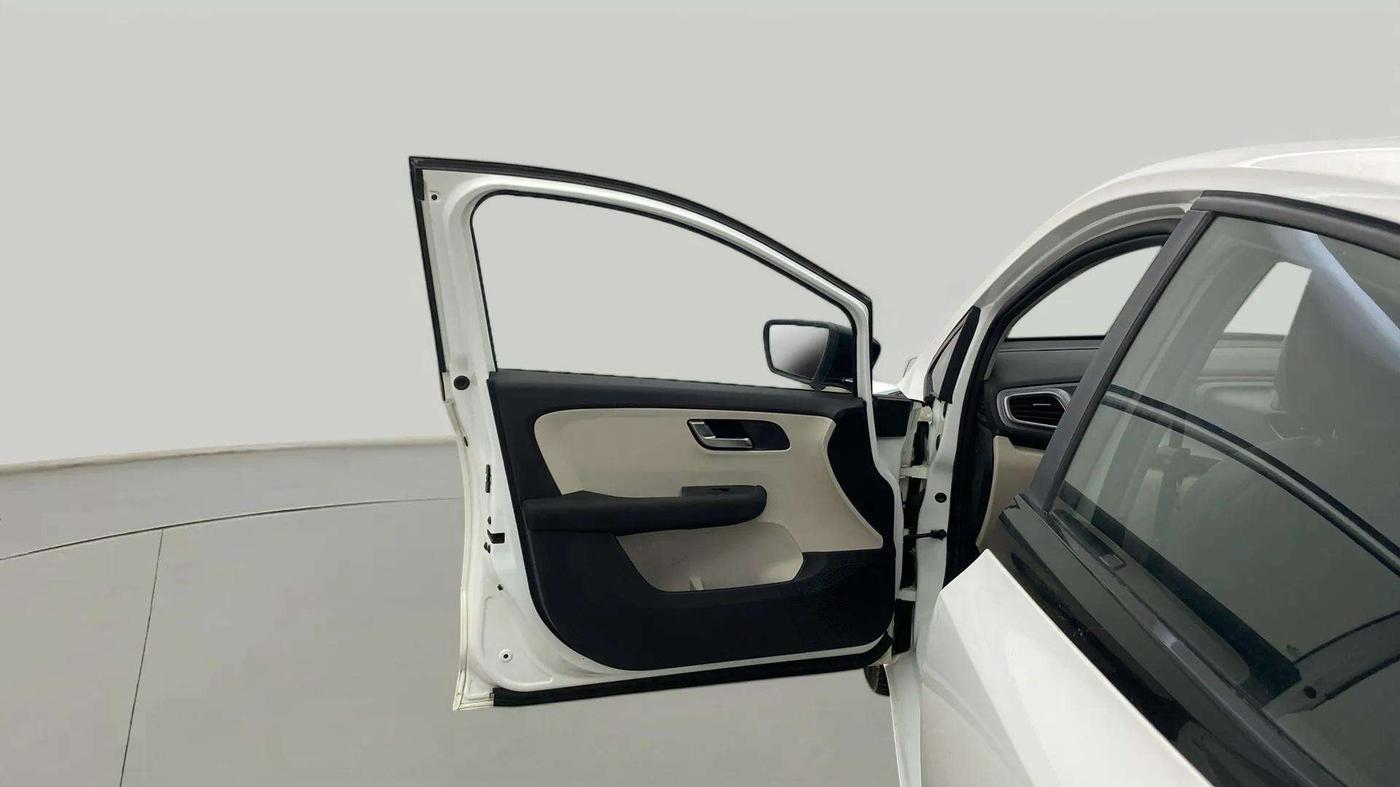 2021 Tata ALTROZ XZ PETROL, Petrol, Manual, 71,178 km, LHS Front Door