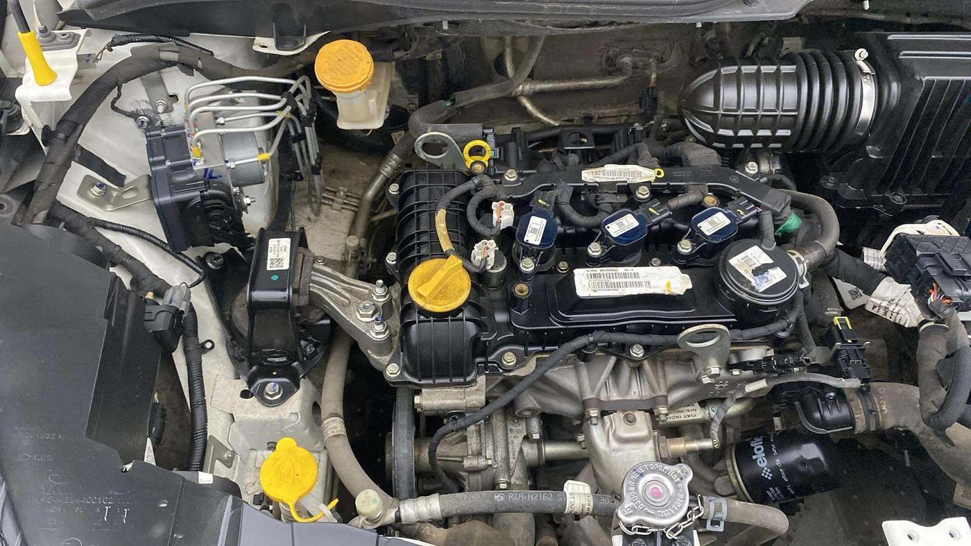 2021 Tata ALTROZ XZ PETROL, Petrol, Manual, 71,178 km, Engine View - Right