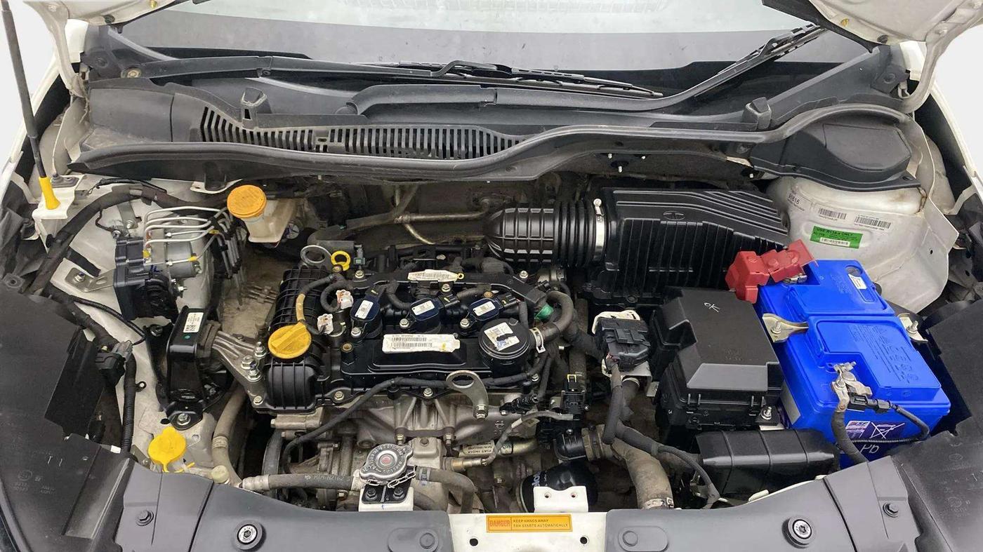 2021 Tata ALTROZ XZ PETROL, Petrol, Manual, 71,178 km, Engine View