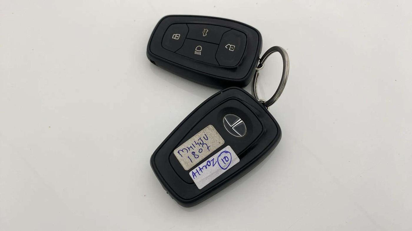2021 Tata ALTROZ XZ PETROL, Petrol, Manual, 71,178 km, Key Close Up