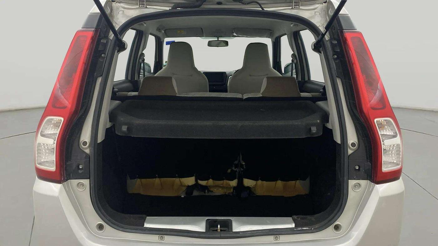 2022 Maruti New Wagon-R ZXI 1.2 AMT, Petrol, Automatic, 32,880 km, Boot Inside