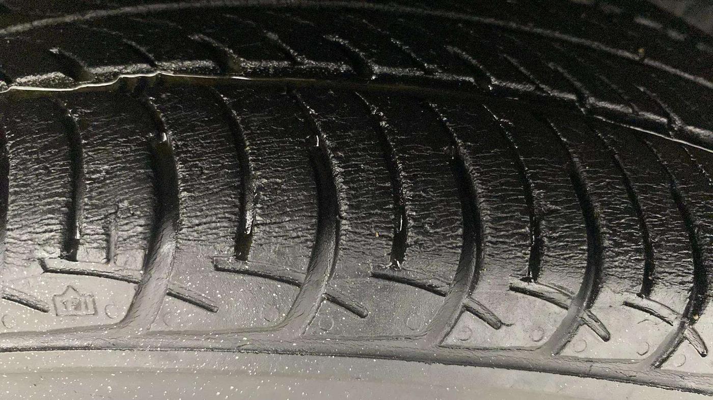 2022 Maruti New Wagon-R ZXI 1.2 AMT, Petrol, Automatic, 32,880 km, Right Front Tyre Tread