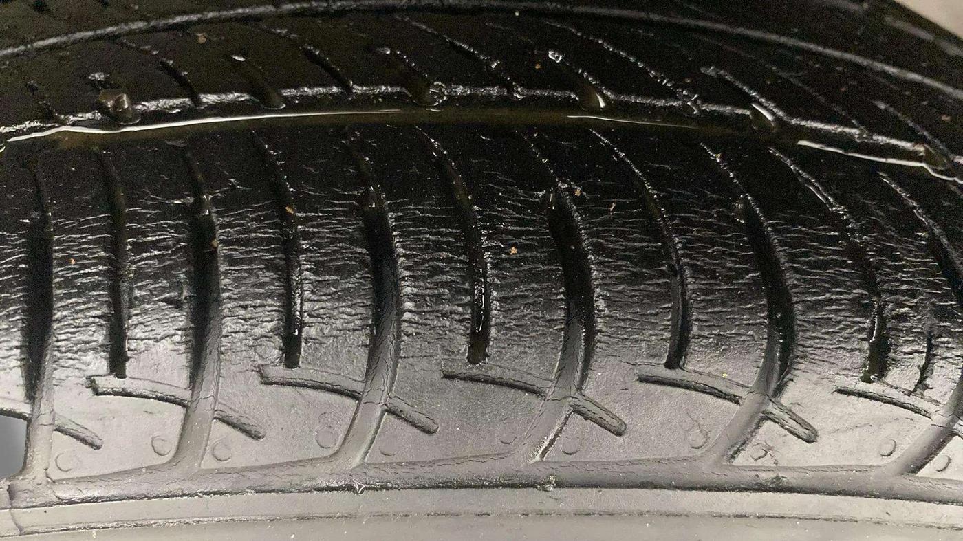 2022 Maruti New Wagon-R ZXI 1.2 AMT, Petrol, Automatic, 32,880 km, Left Rear Tyre Tread