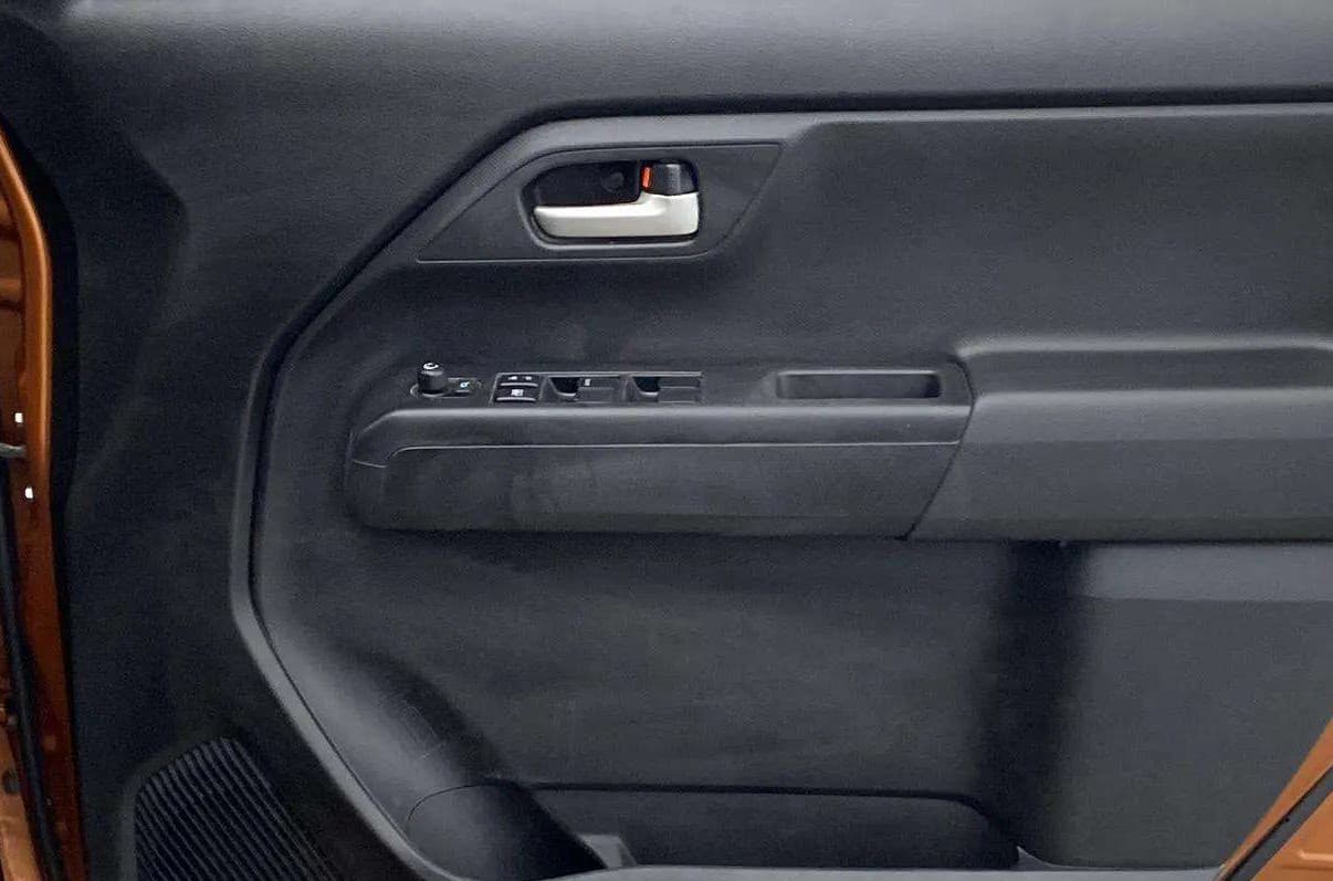2019 Maruti New Wagon-R ZXI 1.2 AMT, Petrol, Automatic, 74,385 km, Driver Side Door Panels Control