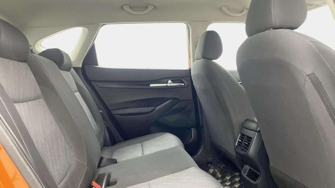 2019 KIA SELTOS HTK PLUS 1.5, Petrol, Manual, 37,231 km, Right Side Rear Door Cabin