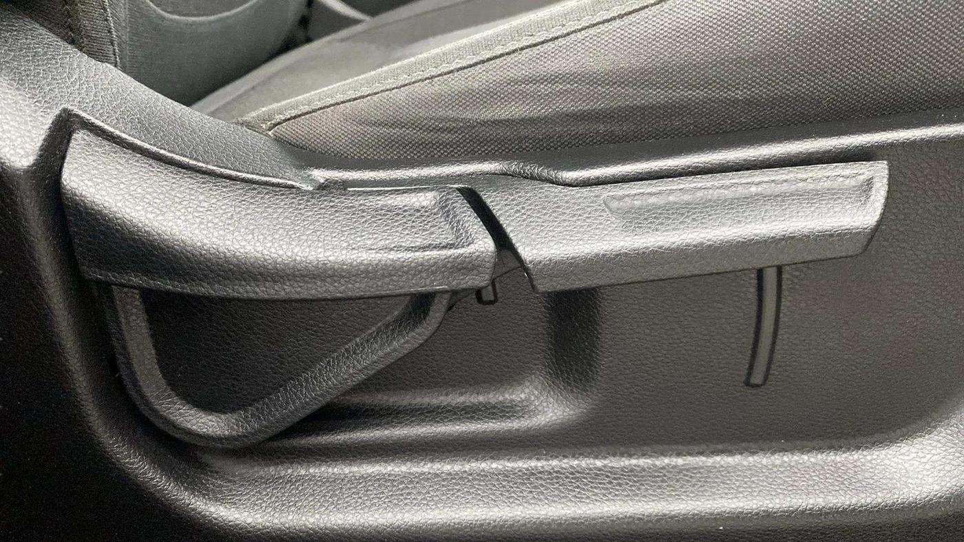 2019 KIA SELTOS HTK PLUS 1.5, Petrol, Manual, 37,231 km, Driver Side Adjustment Panel