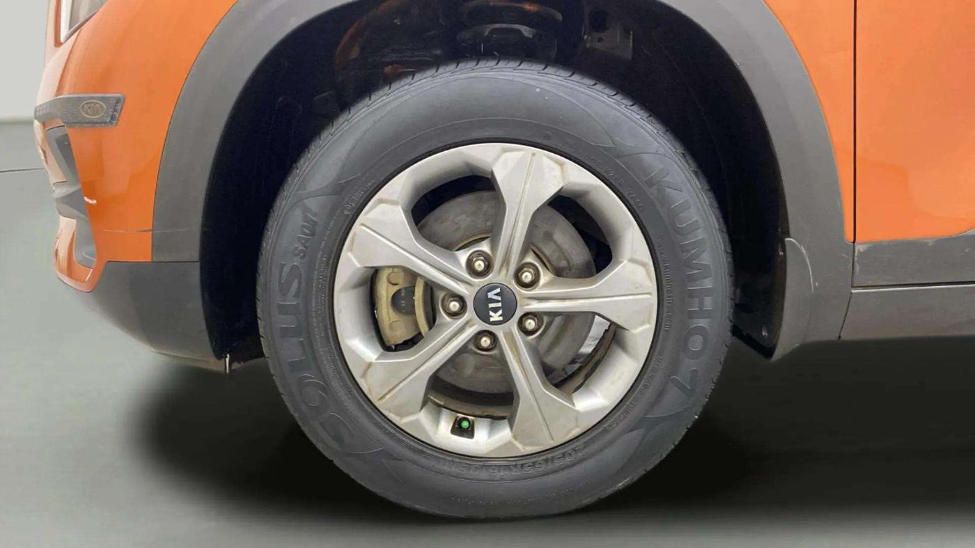 2019 KIA SELTOS HTK PLUS 1.5, Petrol, Manual, 37,231 km, Left Front Wheel