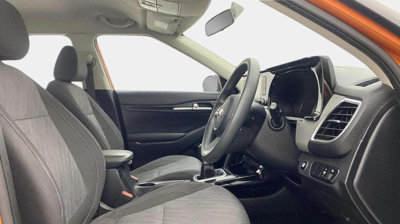 2019 KIA SELTOS HTK PLUS 1.5, Petrol, Manual, 37,231 km, Right Side Front Door Cabin