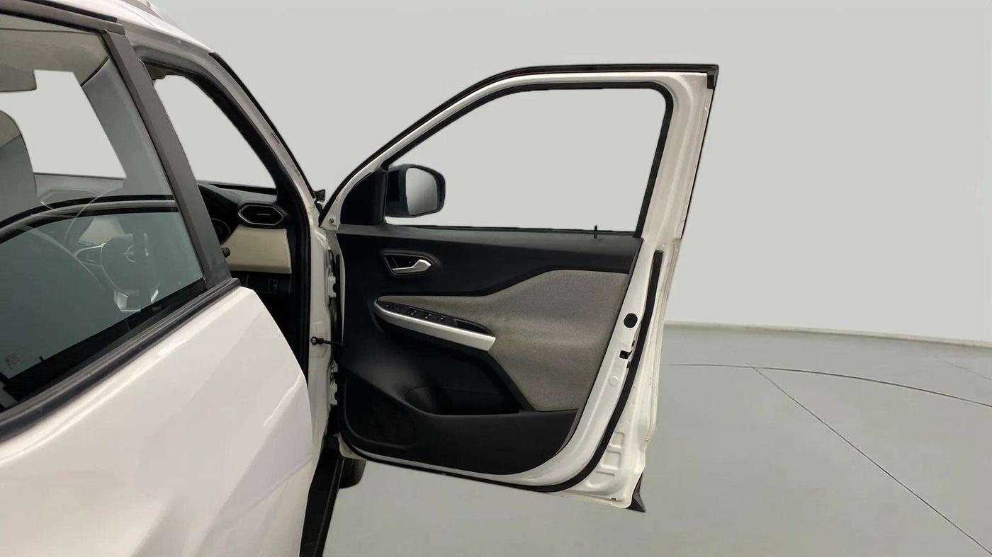 2022 Nissan MAGNITE XL, Petrol, Manual, 39,622 km, RHS Front Door