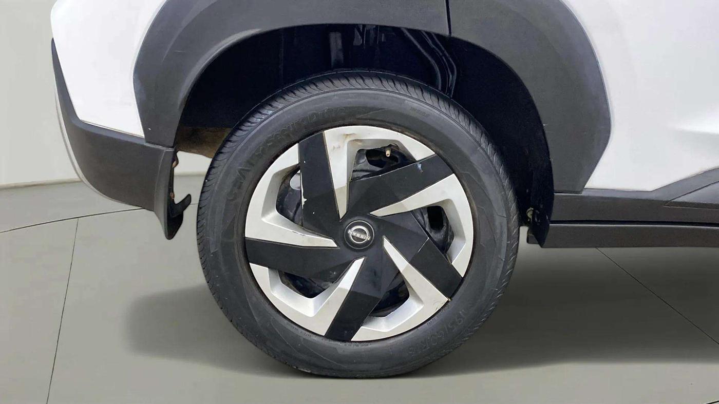 2022 Nissan MAGNITE XL, Petrol, Manual, 39,622 km, Right Rear Wheel