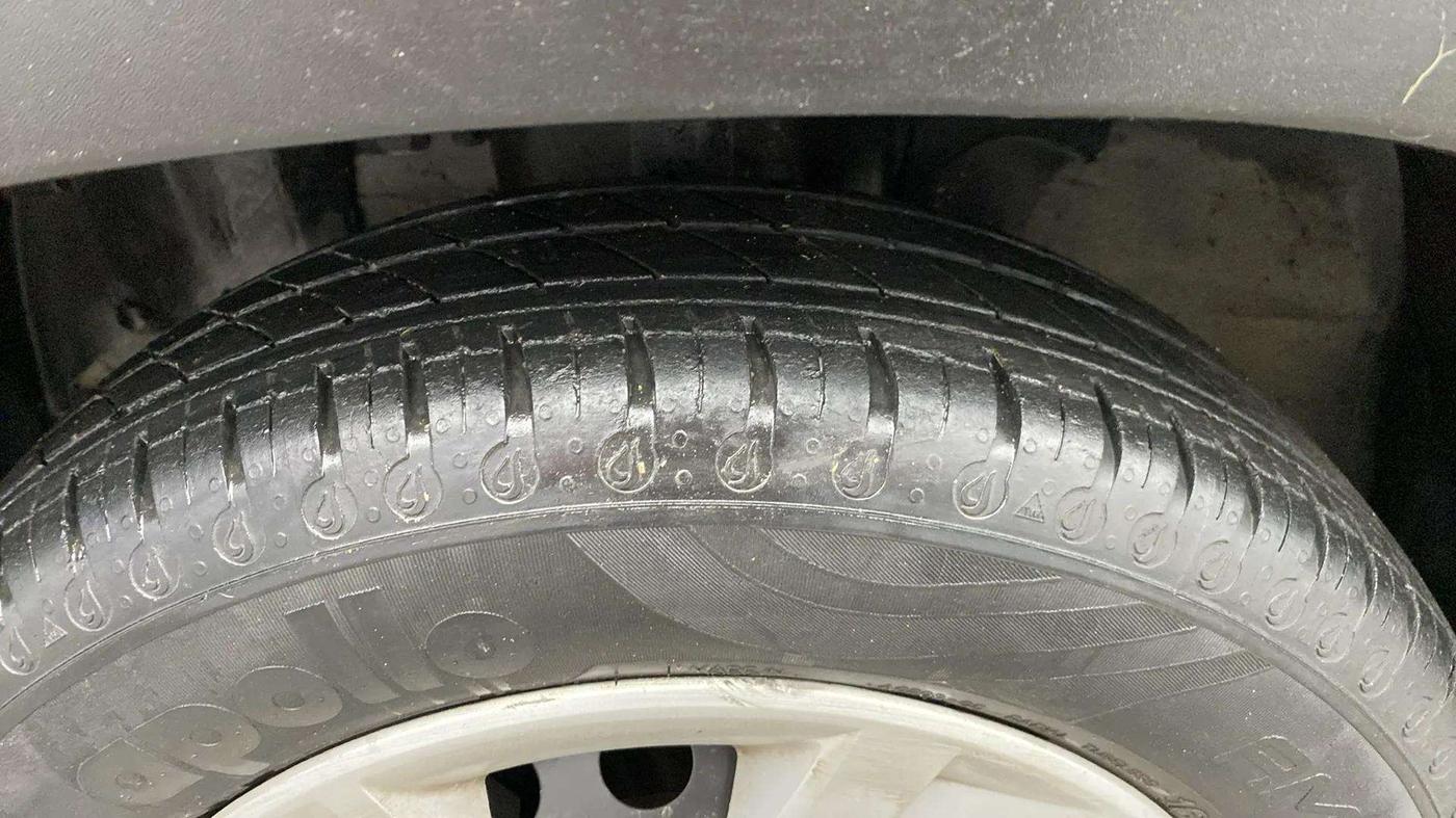 2020 Renault Kwid RXL 1.0, Petrol, Manual, 32,490 km, Left Front Tyre Tread