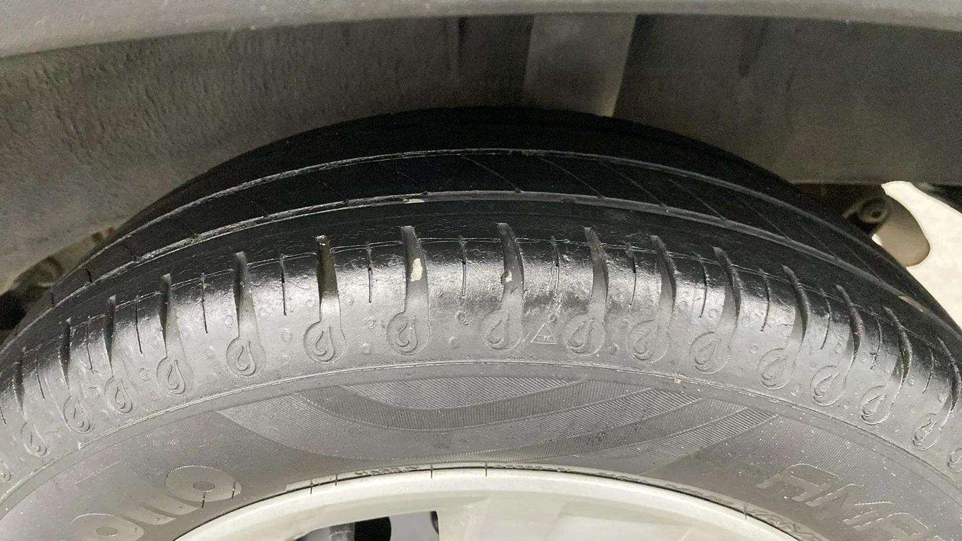 2020 Renault Kwid RXL 1.0, Petrol, Manual, 32,490 km, Left Rear Tyre Tread