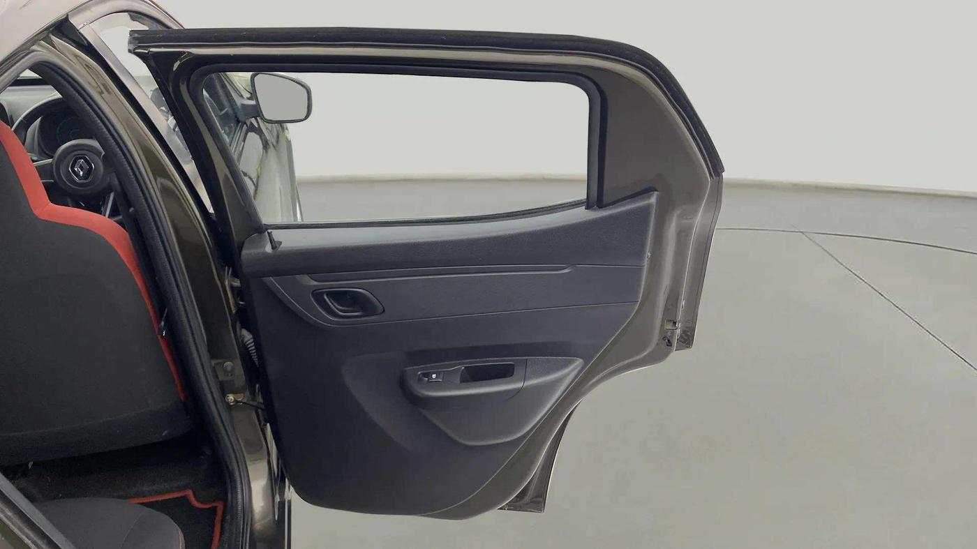 2022 Renault Kwid RXT 1.0 AMT, Petrol, Automatic, 8,022 km, RHS Rear Door
