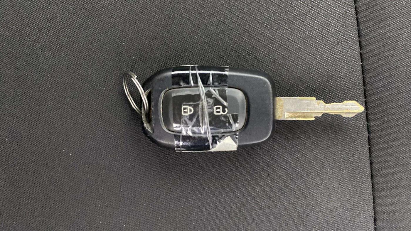2022 Renault Kwid RXT 1.0 AMT, Petrol, Automatic, 8,022 km, Key Close Up