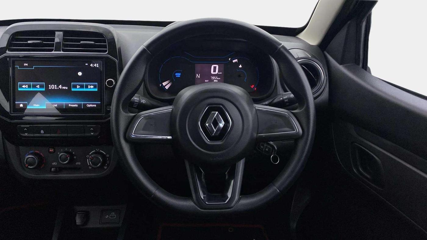 2022 Renault Kwid RXT 1.0 AMT, Petrol, Automatic, 8,022 km, Steering Wheel Close Up