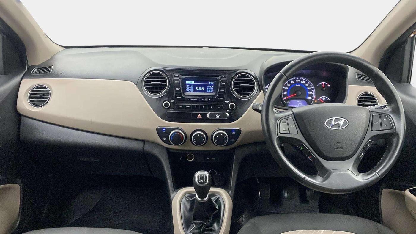 2015 Hyundai Grand i10 ASTA (O) 1.2 KAPPA VTVT, Petrol, Manual, 46,415 km, Dashboard