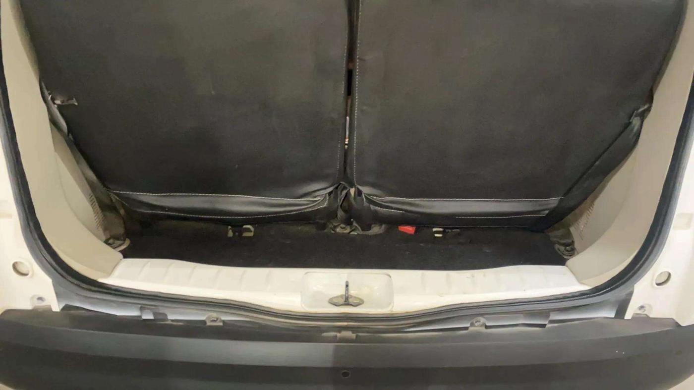 2021 Renault TRIBER RXT, Petrol, Manual, 41,204 km, Boot Inside