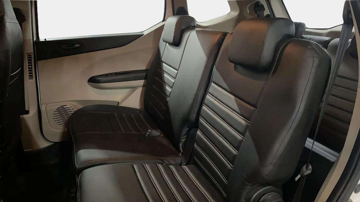 2021 Renault TRIBER RXT, Petrol, Manual, 41,204 km, Right Side Rear Door Cabin