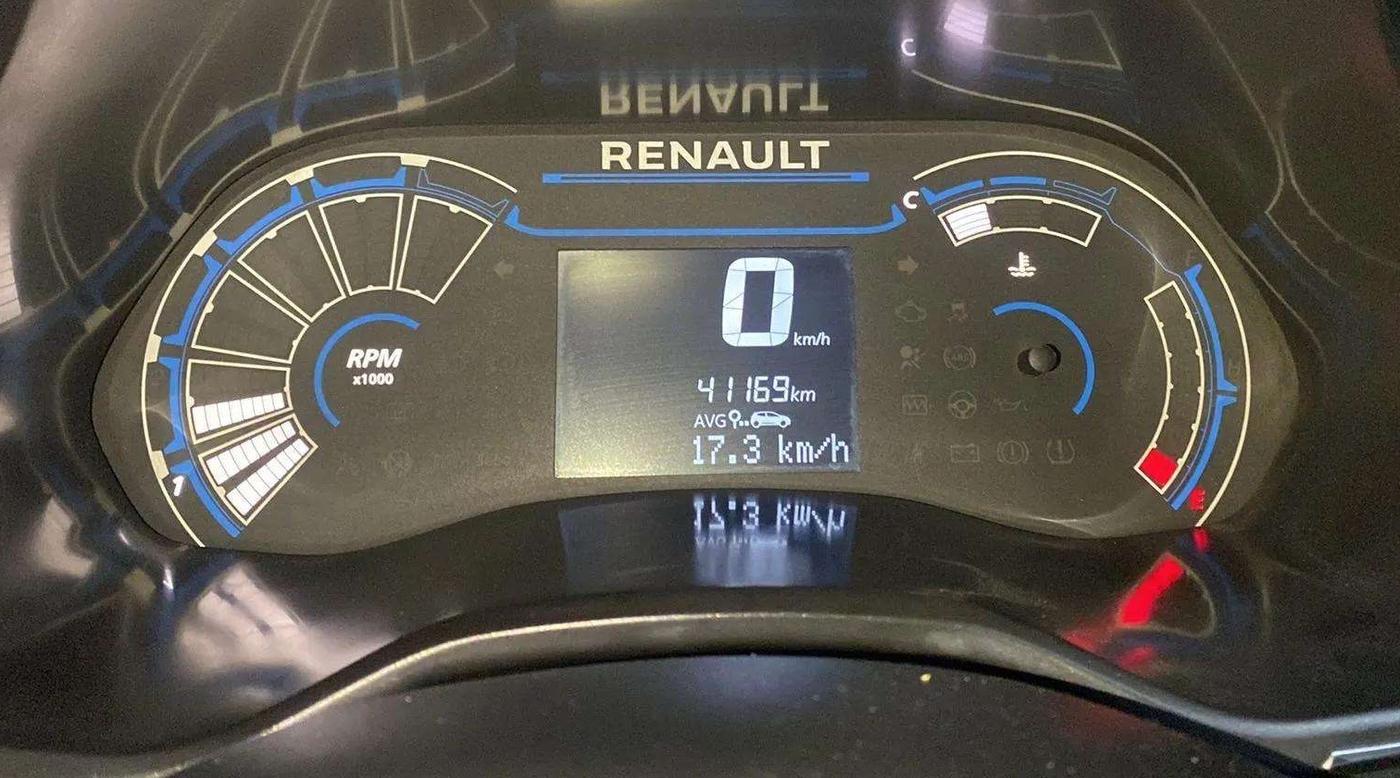 2021 Renault TRIBER RXT, Petrol, Manual, 41,204 km, Odometer Image