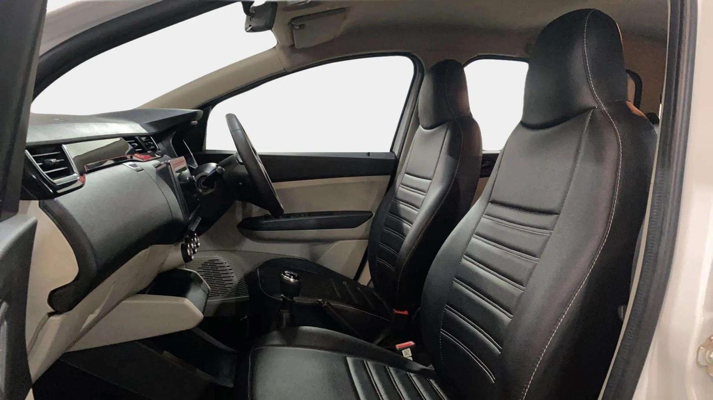 2021 Renault TRIBER RXT, Petrol, Manual, 41,204 km, Right Side Front Door Cabin