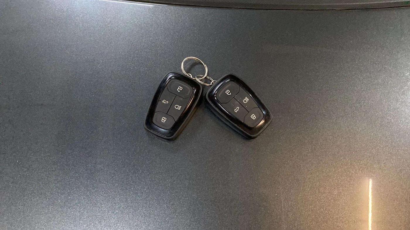 2024 Tata TIGOR XZ PLUS PETROL, Petrol, Manual, 10,499 km, Key Close Up