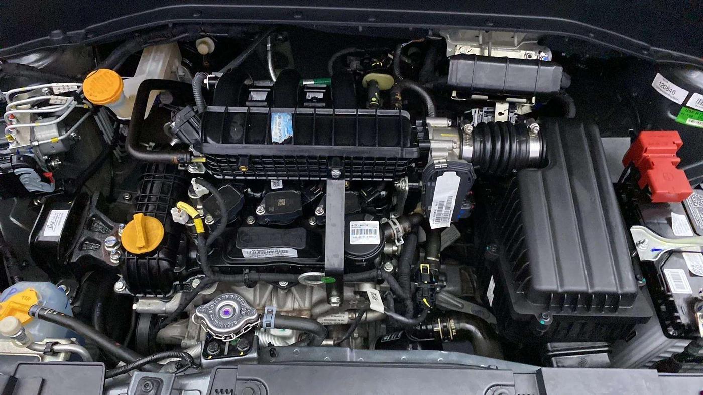 2023 Tata PUNCH PURE MT, Petrol, Manual, 5,529 km, Open Bonet
