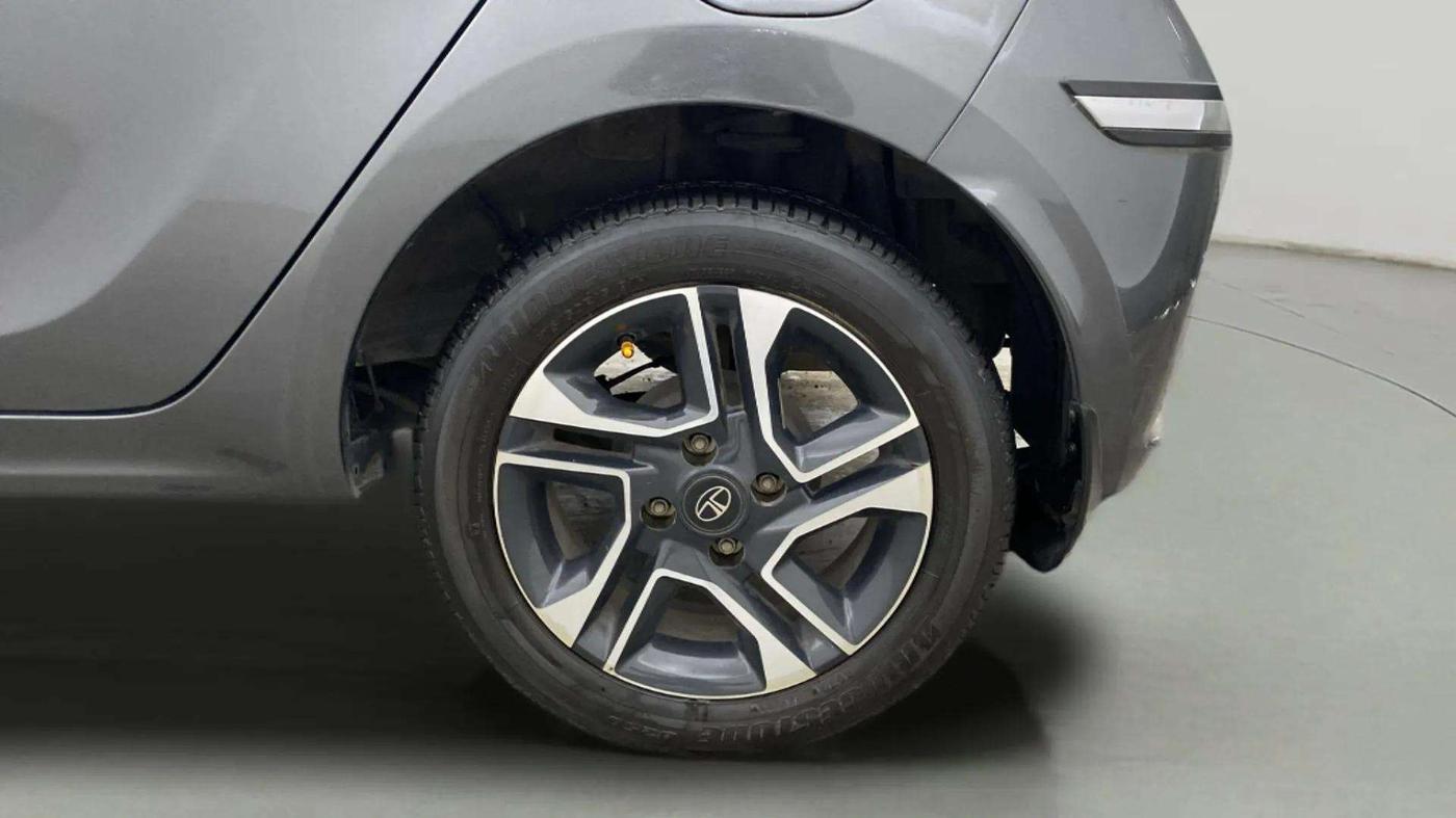 2021 Tata Tiago XZA PLUS PETROL, Petrol, Automatic, 23,357 km, Left Rear Wheel