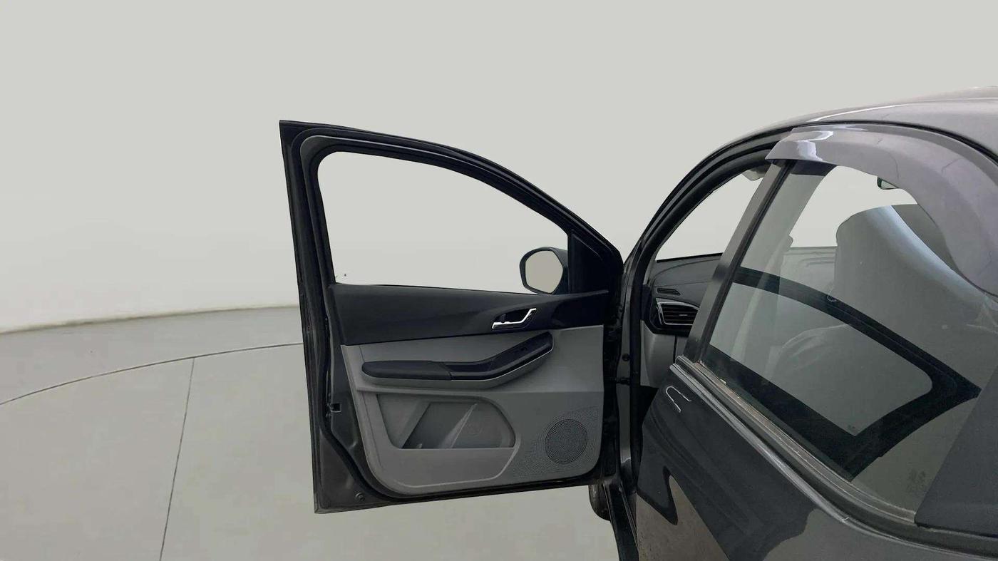 2021 Tata Tiago XZA PLUS PETROL, Petrol, Automatic, 23,357 km, LHS Front Door