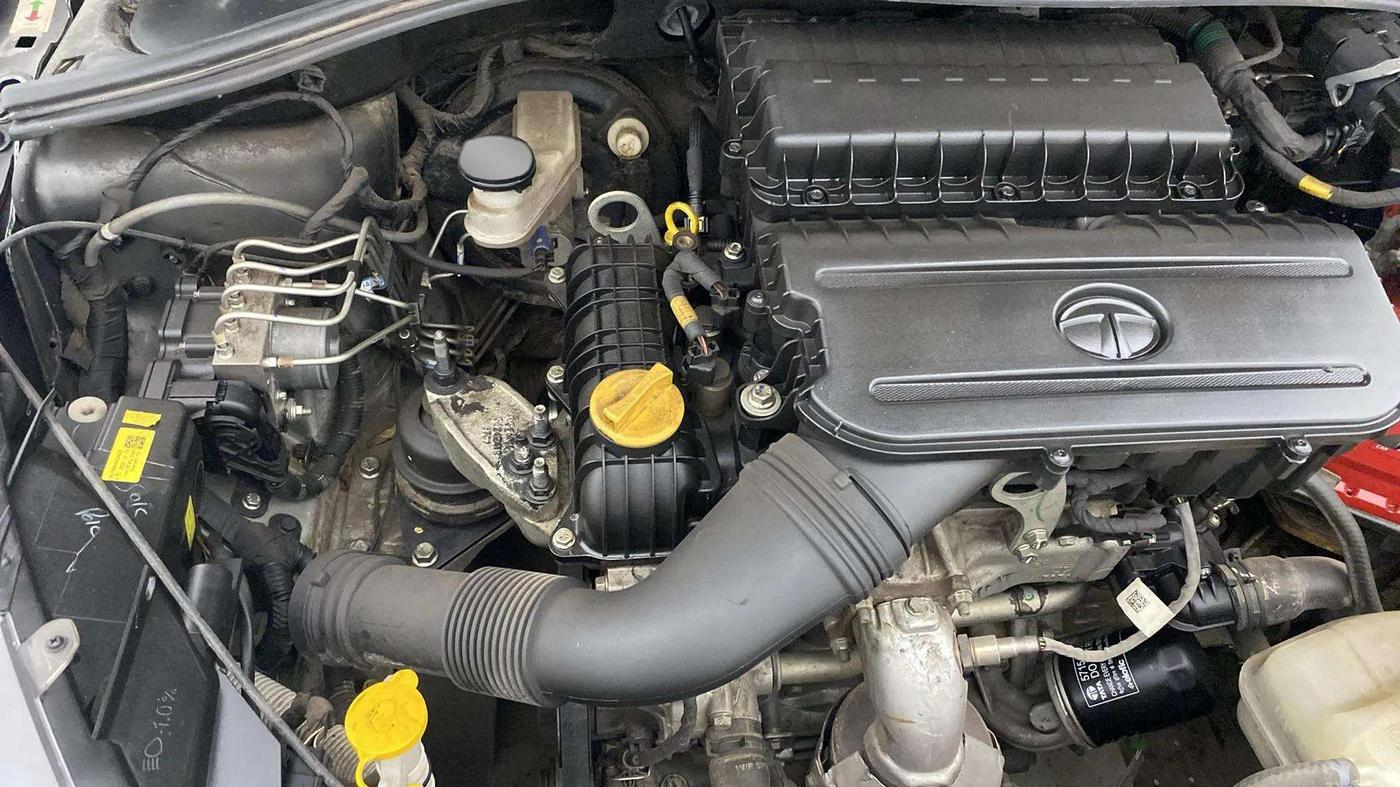 2021 Tata Tiago XZA PLUS PETROL, Petrol, Automatic, 23,357 km, Engine View - Right