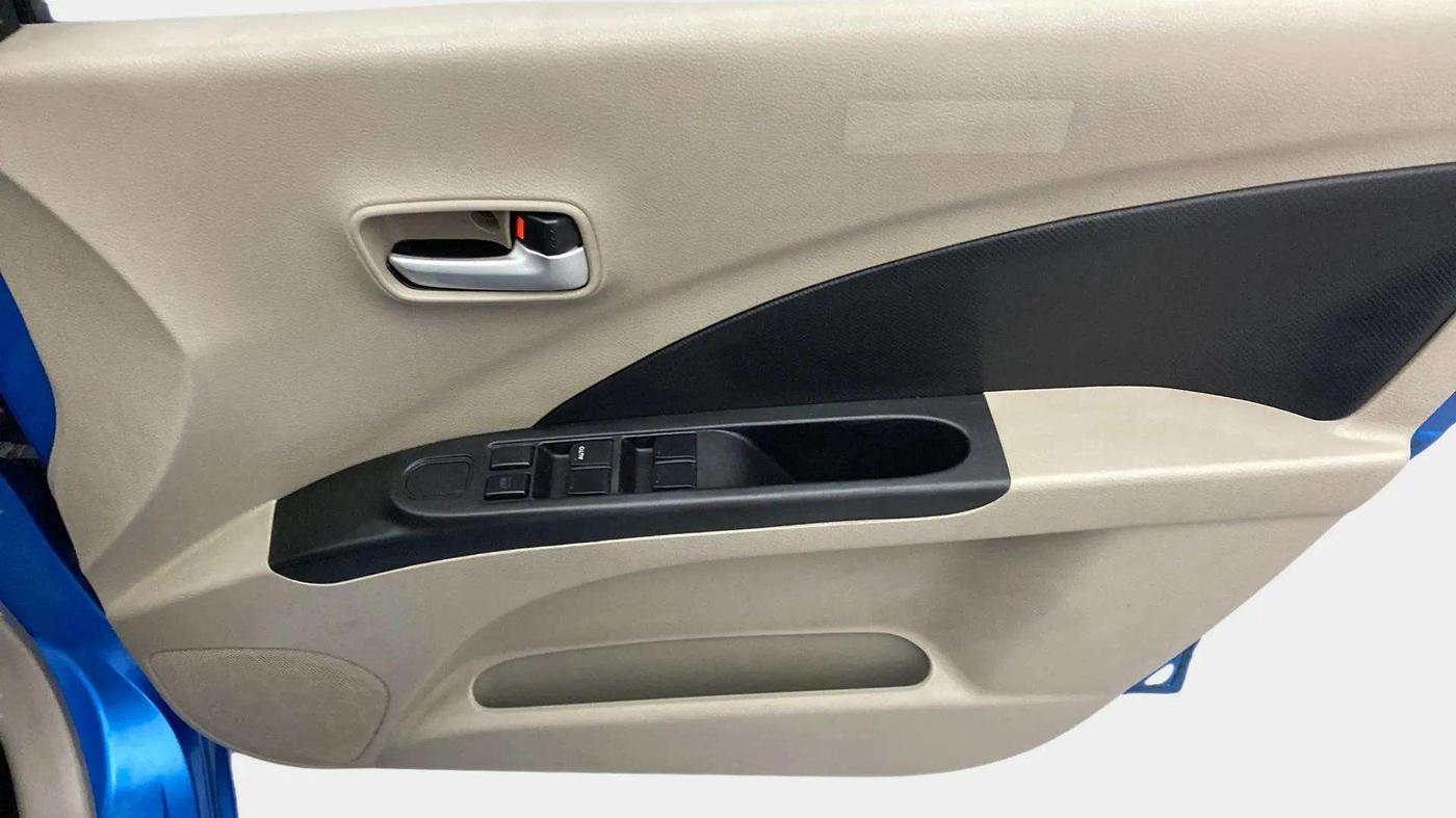 2016 Maruti Celerio VXI AMT, Petrol, Automatic, 70,160 km, Driver Side Door Panels Control