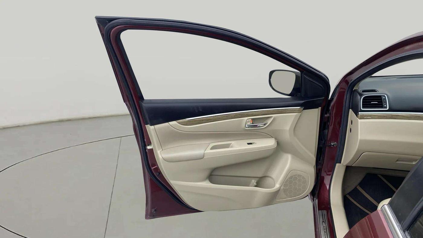 2019 Maruti Ciaz ALPHA 1.5 SHVS PETROL, Petrol, Manual, 58,795 km, LHS Front Door
