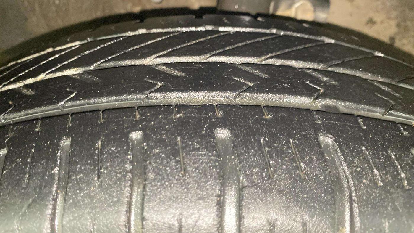 2019 Maruti Celerio ZXI, Petrol, Manual, 24,708 km, Left Front Tyre Tread