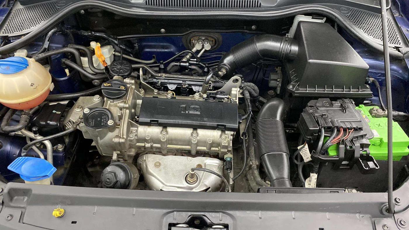 2013 Volkswagen Polo HIGHLINE1.2L, Petrol, Manual, 23,813 km, Engine View