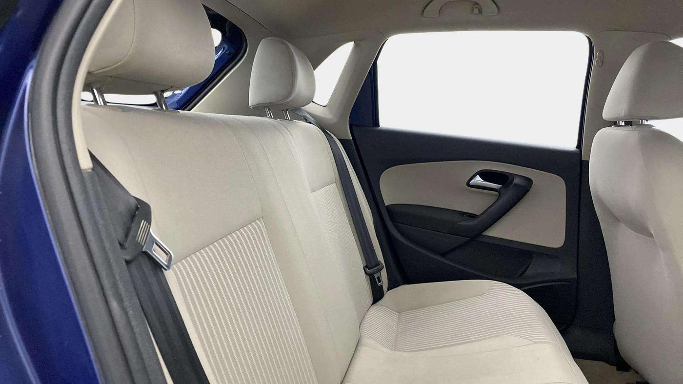 2013 Volkswagen Polo HIGHLINE1.2L, Petrol, Manual, 23,813 km, Right Side Rear Door Cabin