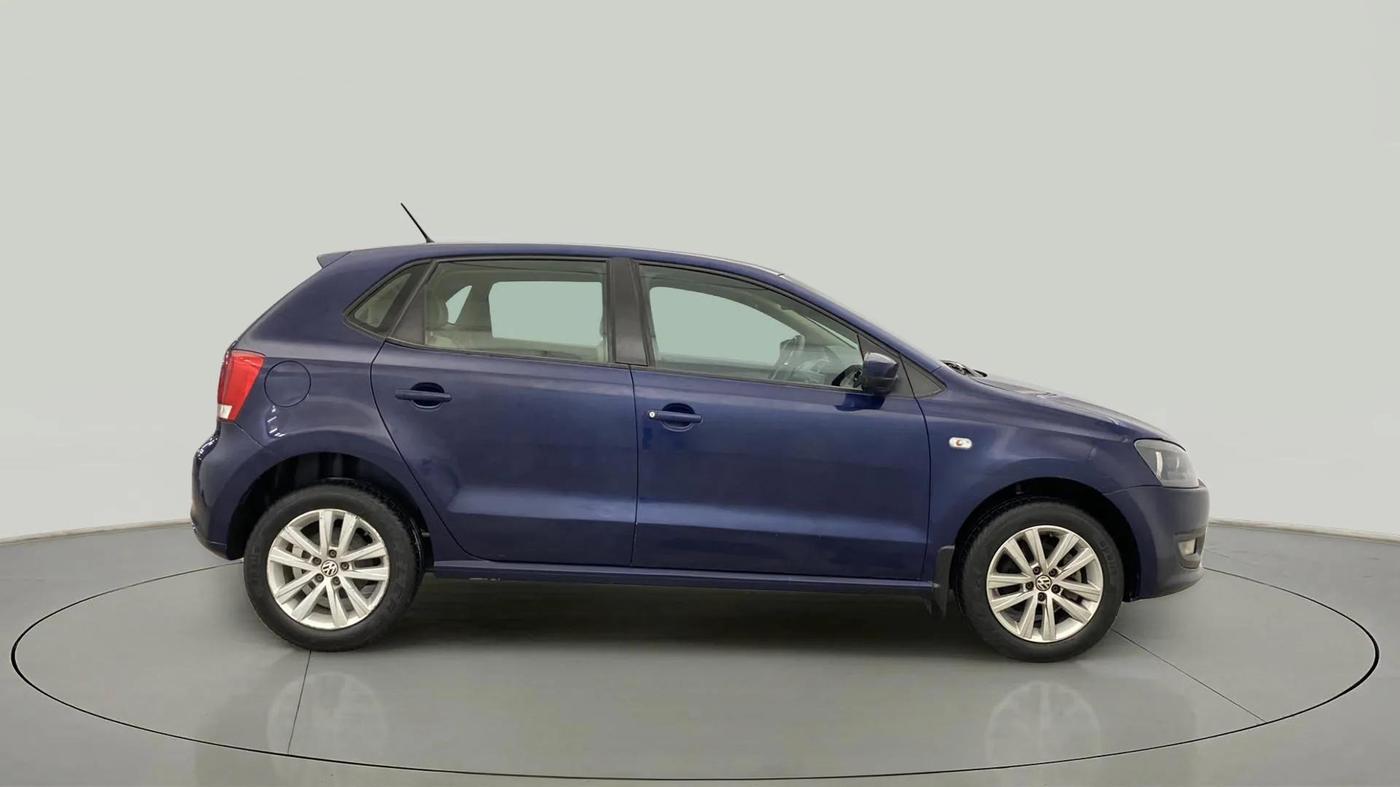 2013 Volkswagen Polo HIGHLINE1.2L, Petrol, Manual, 23,813 km, Right Side View