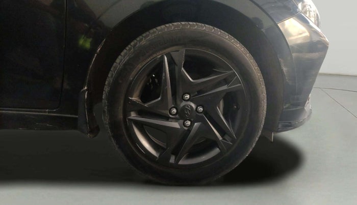 2021 Hyundai NEW I20 SPORTZ 1.2 MT, Petrol, Manual, 76,614 km, Right Front Wheel