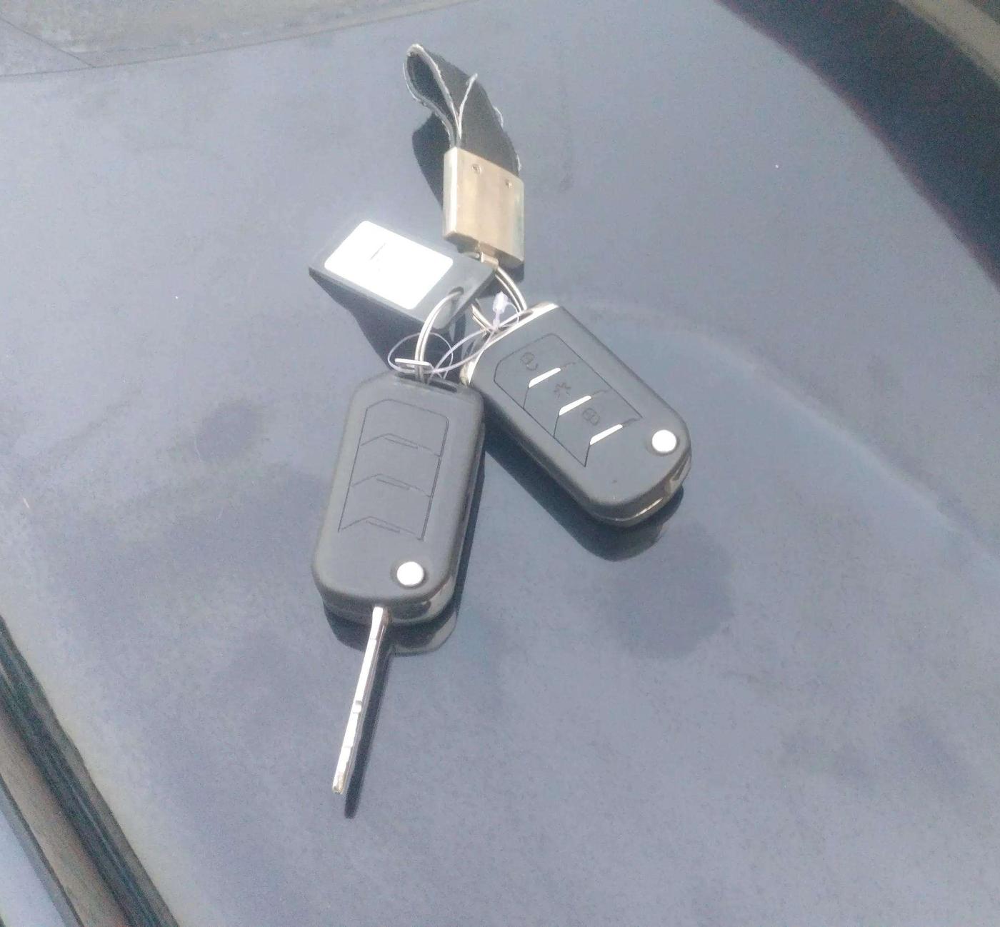2022 Mahindra BOLERO NEO N 8, Diesel, Manual, 25,779 km, Key Close Up