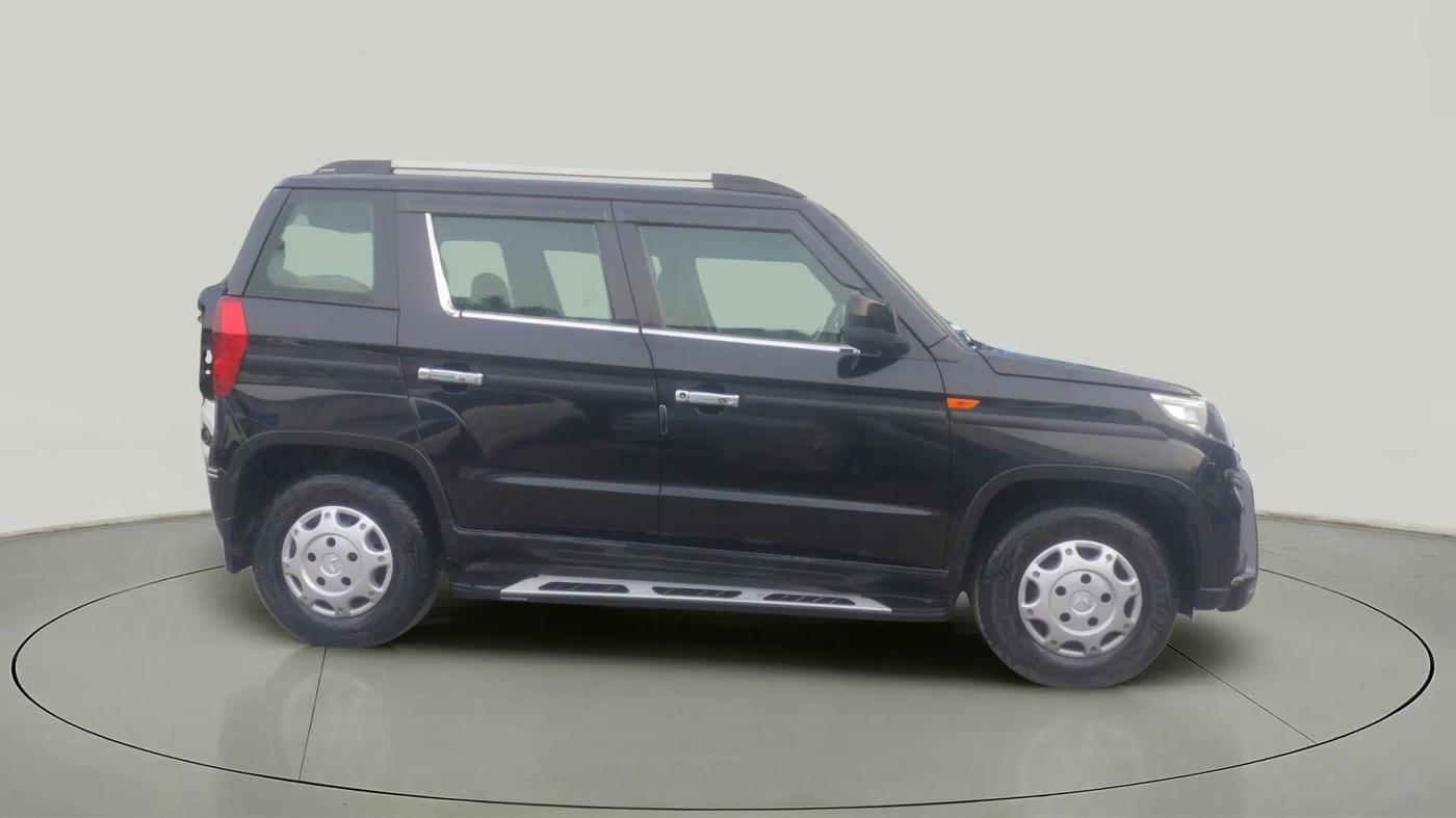 2022 Mahindra BOLERO NEO N 8, Diesel, Manual, 25,779 km, Right Side View