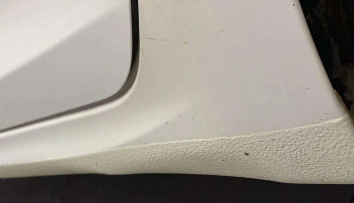 2018 Hyundai Verna 1.4 EX PETROL, Petrol, Manual, 95,110 km, Left running board - Minor scratches
