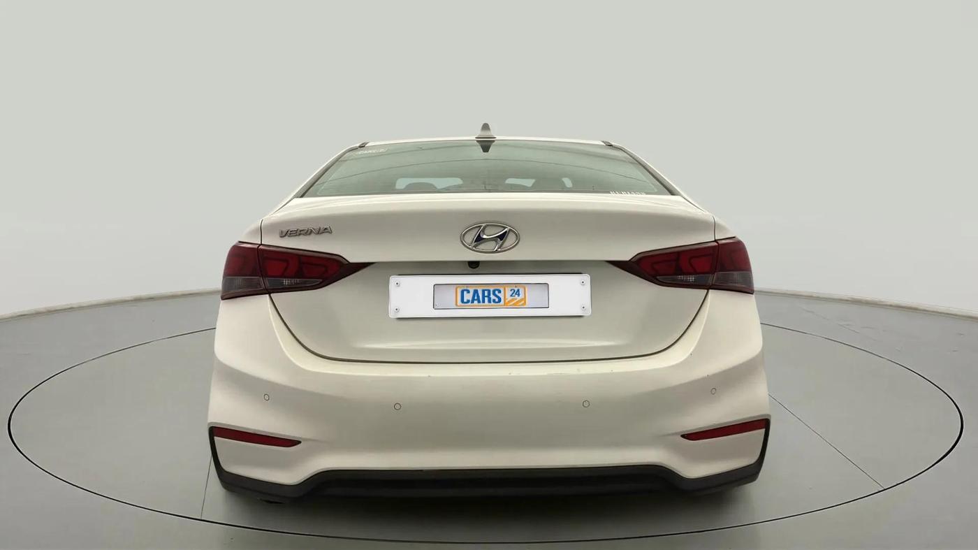 2018 Hyundai Verna 1.4 EX PETROL, Petrol, Manual, 95,110 km, Back/Rear