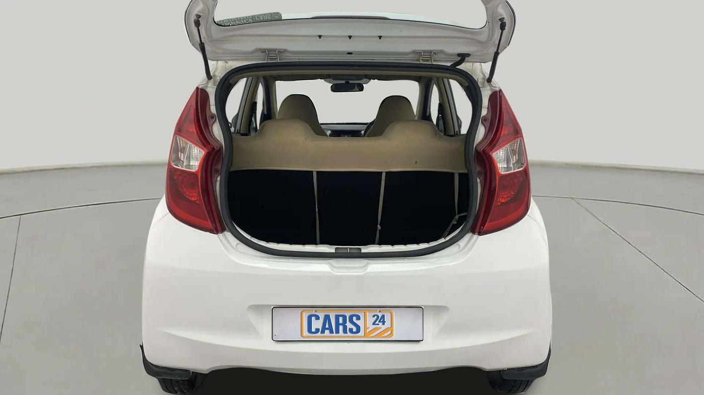 2015 Hyundai Eon ERA +, Petrol, Manual, 70,105 km, Boot Inside