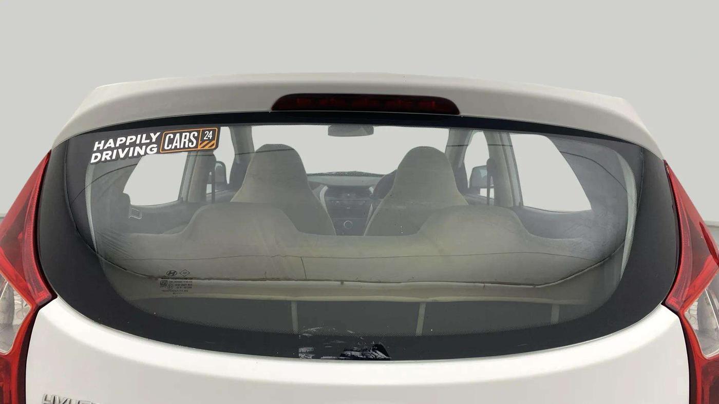 2015 Hyundai Eon ERA +, Petrol, Manual, 70,105 km, Rear Windshield