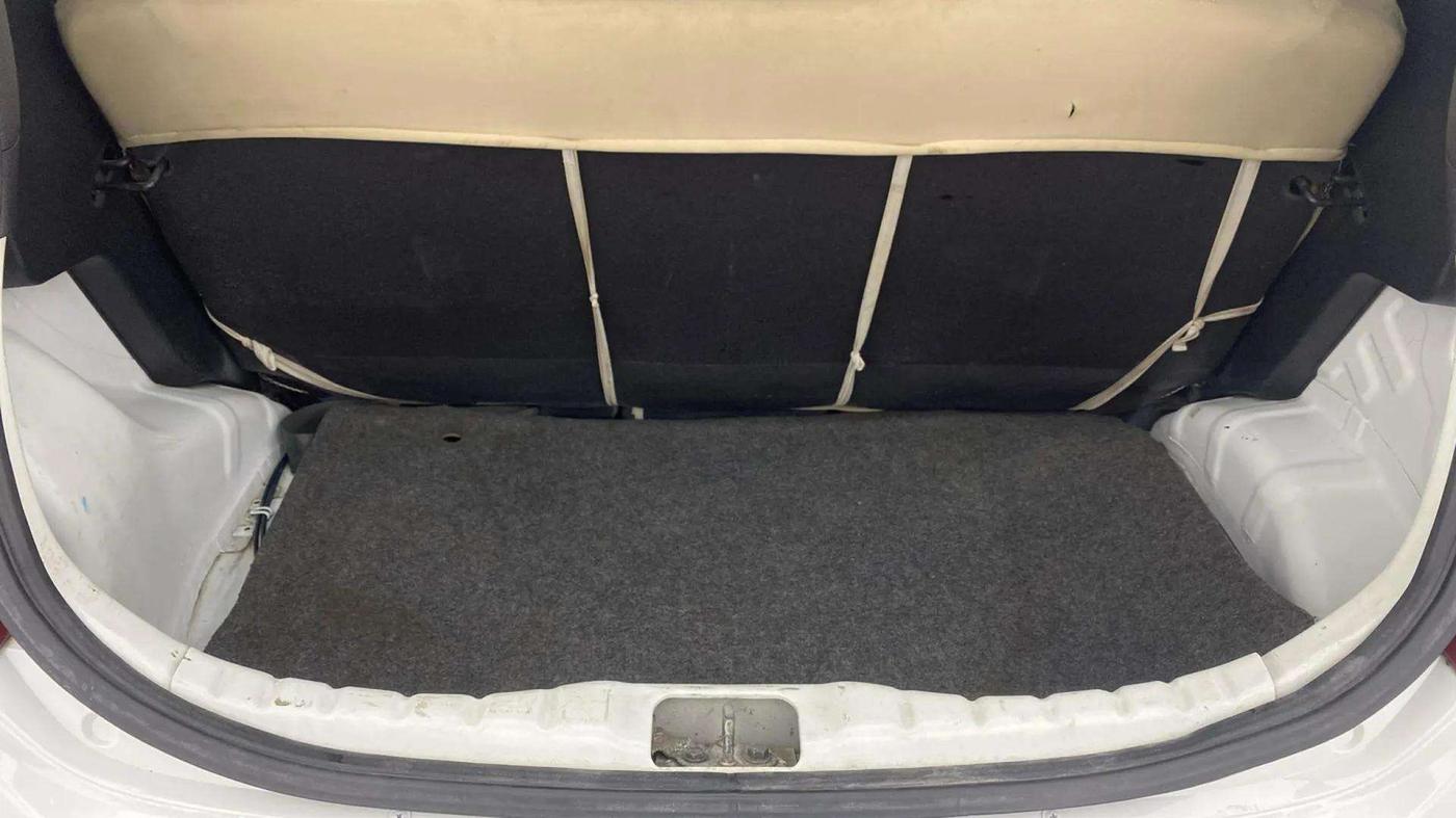 2015 Hyundai Eon ERA +, Petrol, Manual, 70,105 km, Boot Open Zoomed View