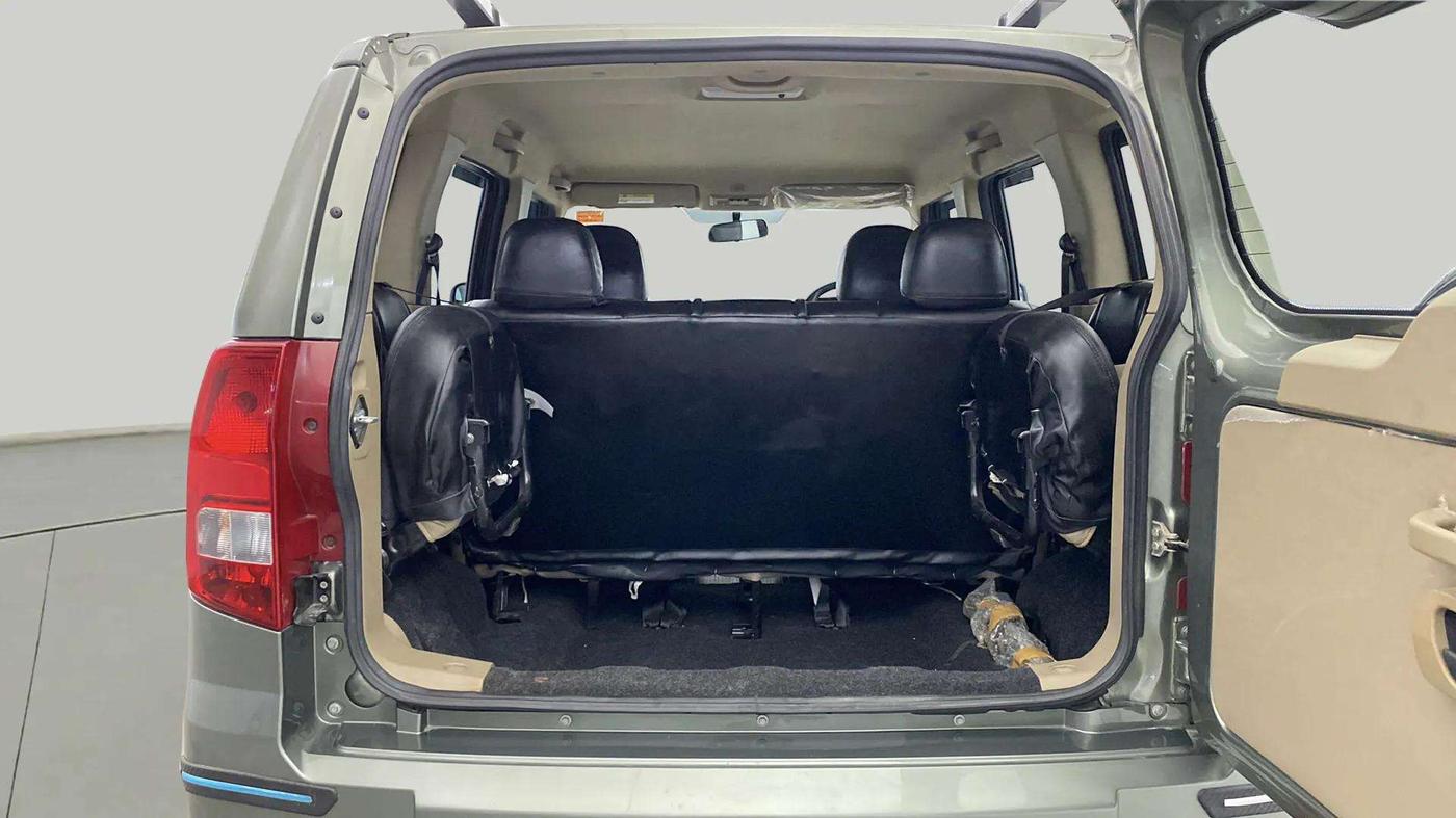 2021 Mahindra BOLERO NEO N 10, Diesel, Manual, 17,571 km, Boot Inside