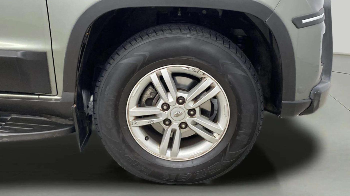 2021 Mahindra BOLERO NEO N 10, Diesel, Manual, 17,571 km, Right Front Wheel